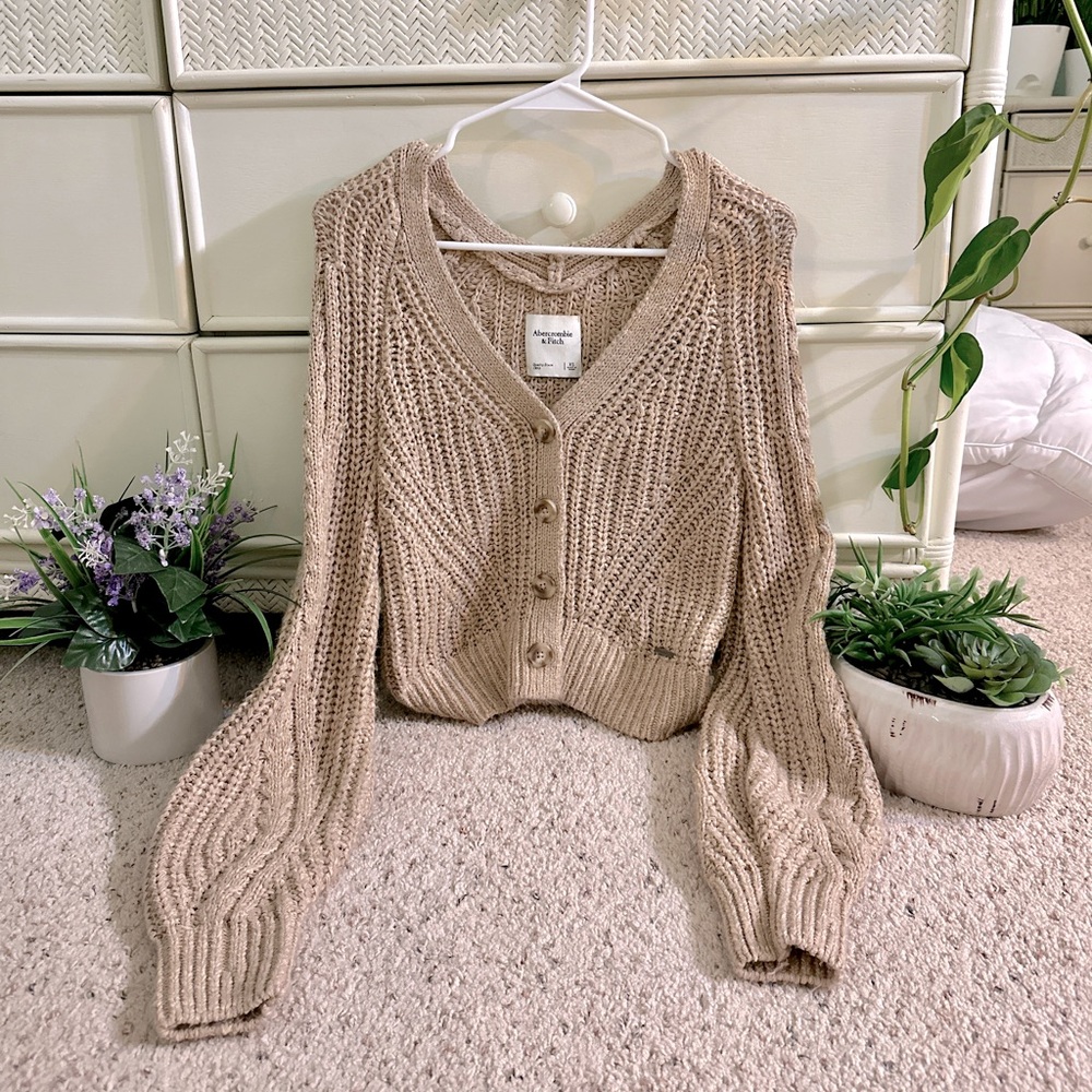 Abercrombie & Fitch: Knitted, Cropped Cardigan
